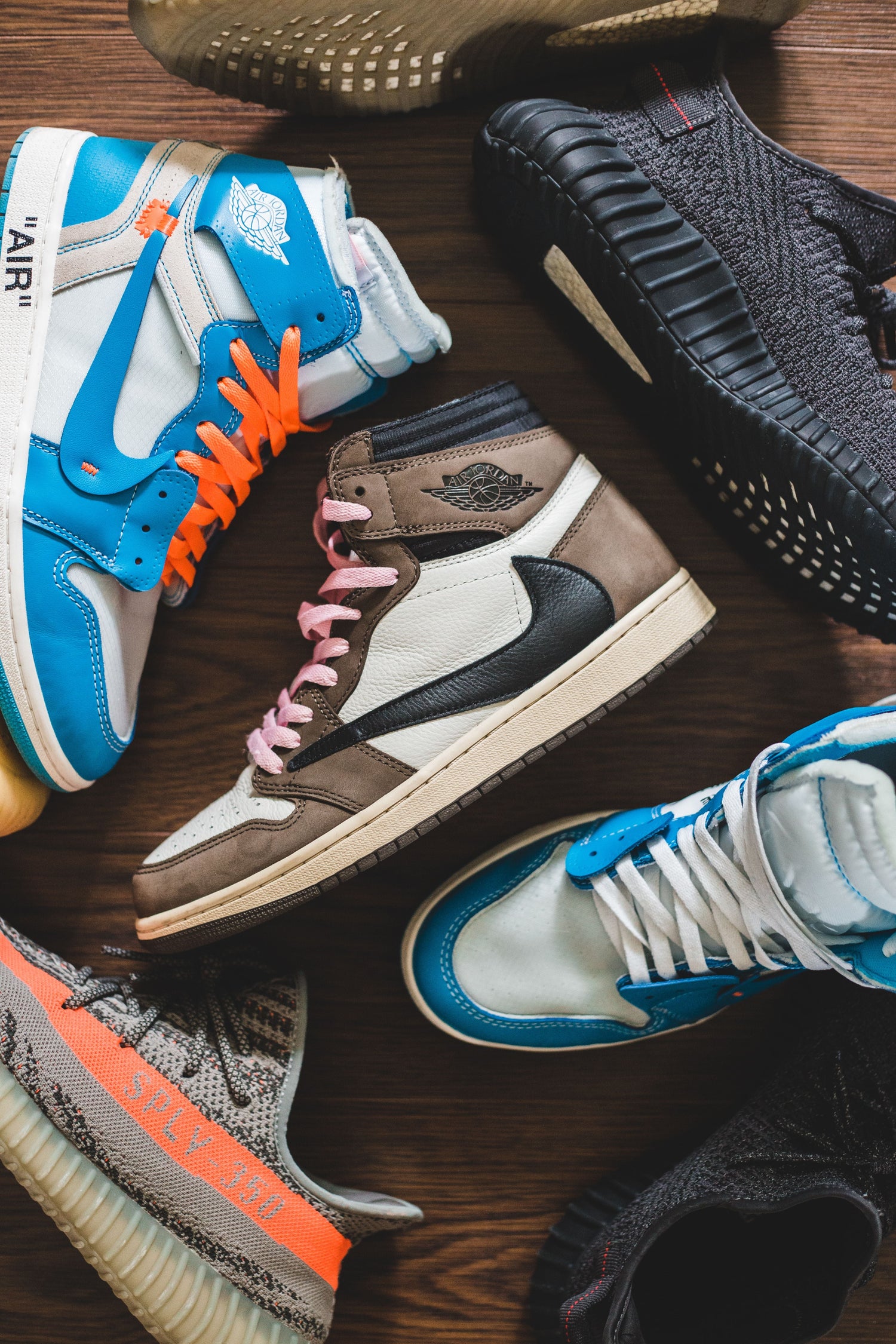 Sneakers